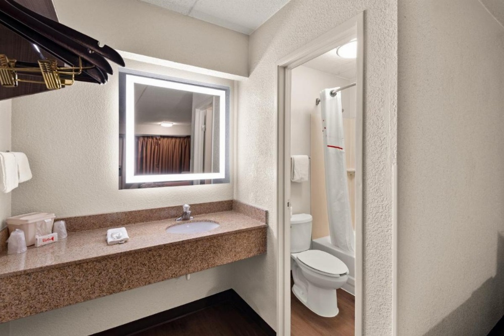 Room image 5