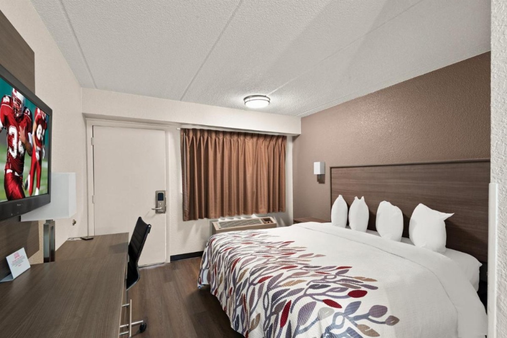 Room image 3
